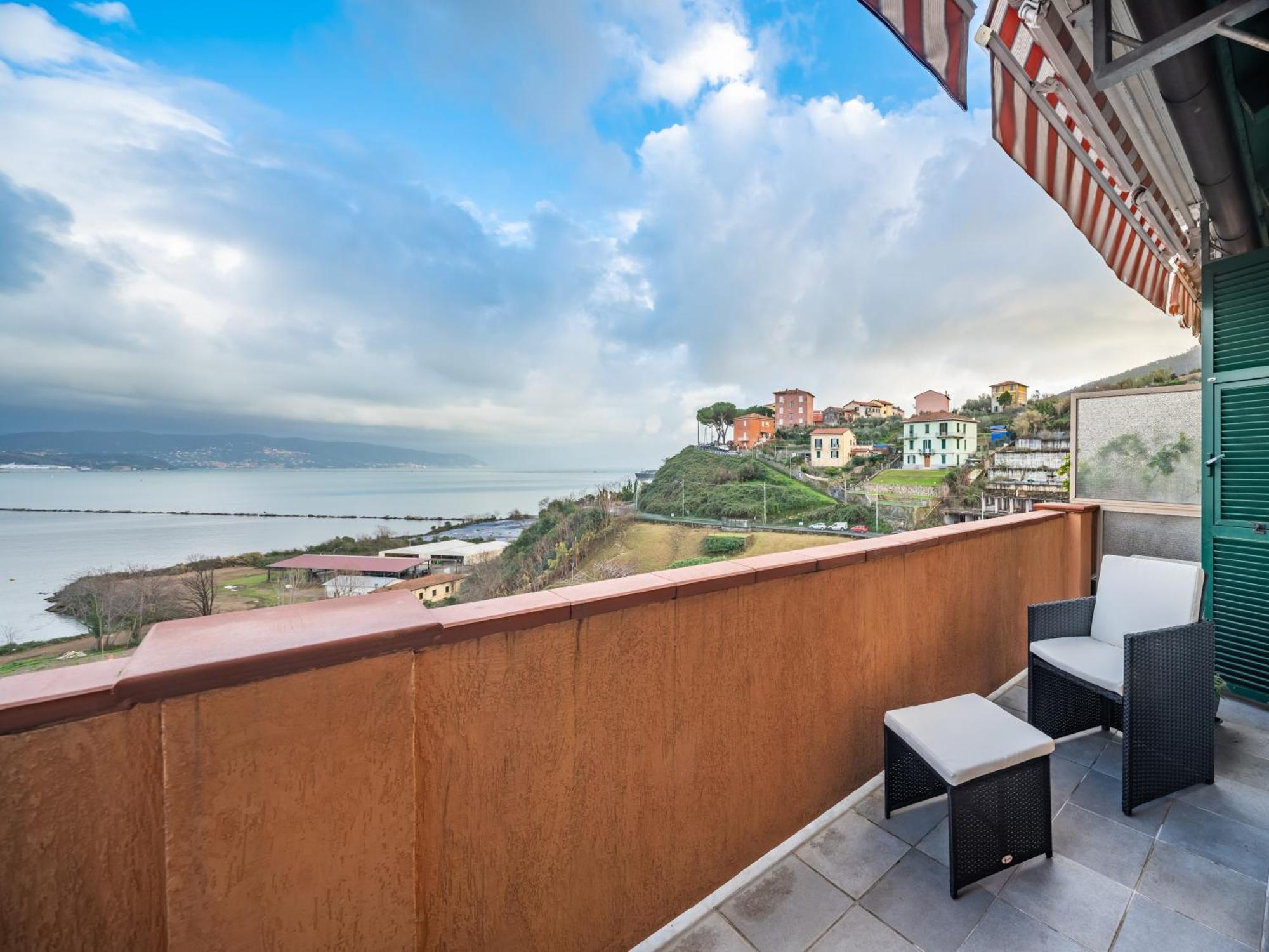 La Scala Matta - Seaview Penthouse Apartment La Spezia Bagian luar foto